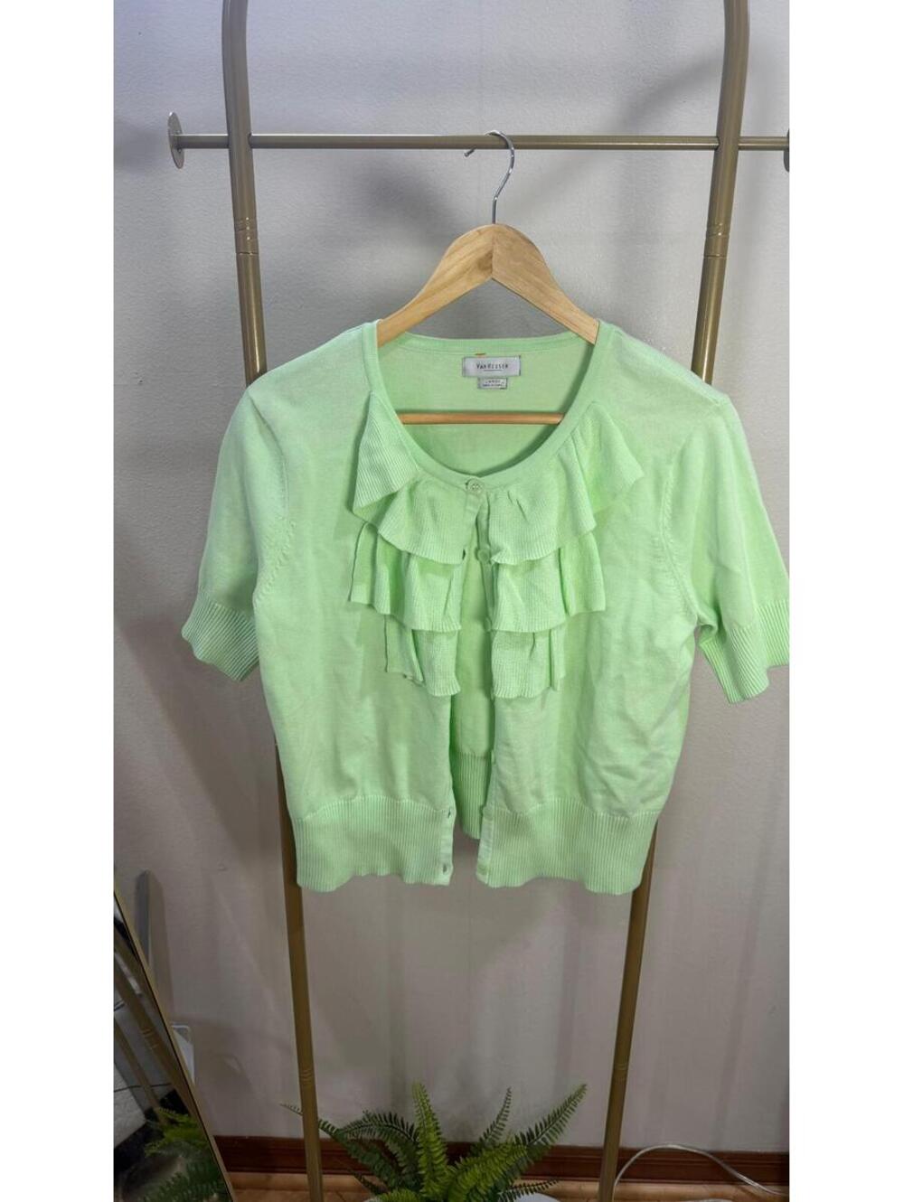 Size L Vintage mint green ruffle-front blouse by van heusen